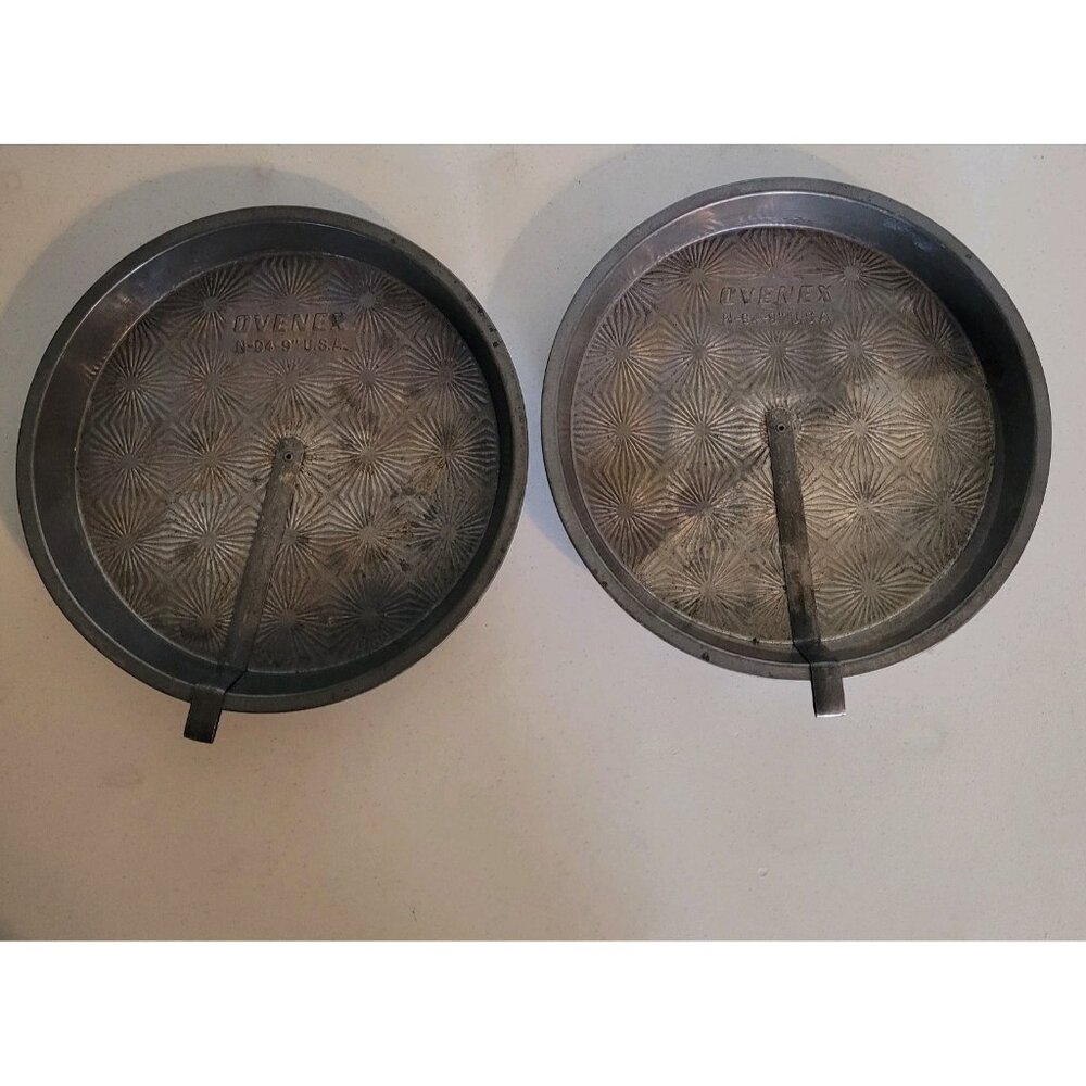 Vintage PAIR Ovenex Cake Pans Starburst Pattern Slider  N-94-9" NICE